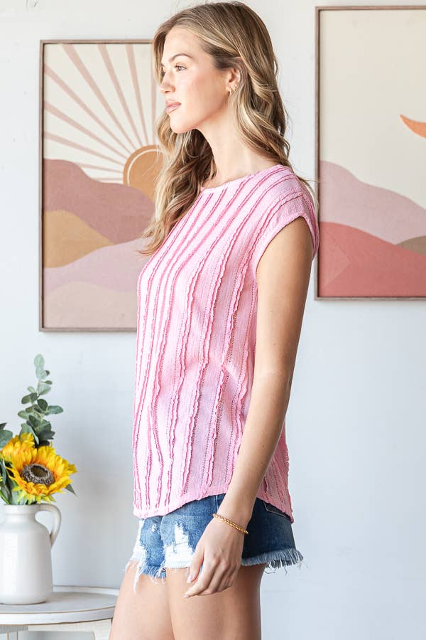 Curvy pink textured shirt